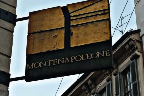 Milan fashion tour experience