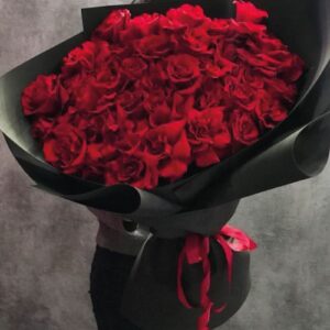 Delivery Bouquet of roses lake Como