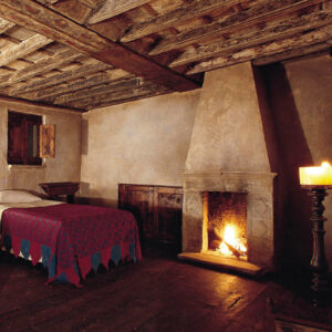 Cena Tradizionale e soggiorno in Suite in Borgo Diffuso in Abruzzo.