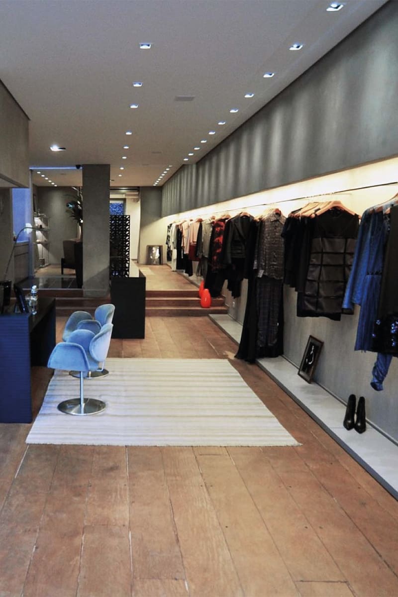 book your personal shopper in Milan